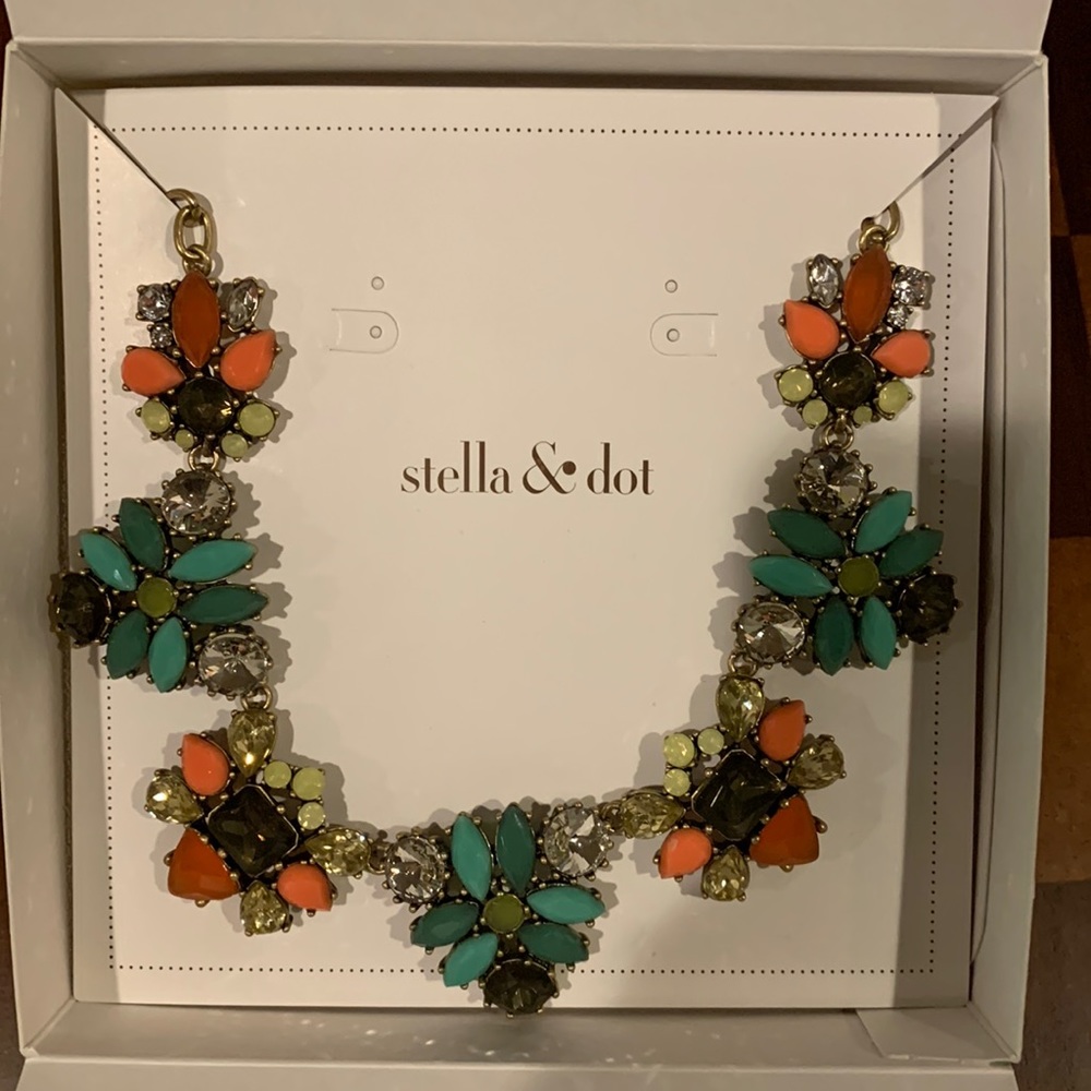 Stella and Dot Eloide necklace.